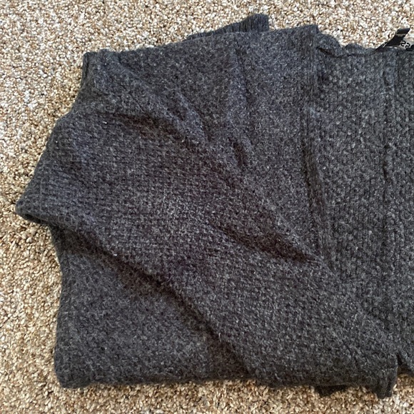 Express Cardigan - Picture 2 of 3